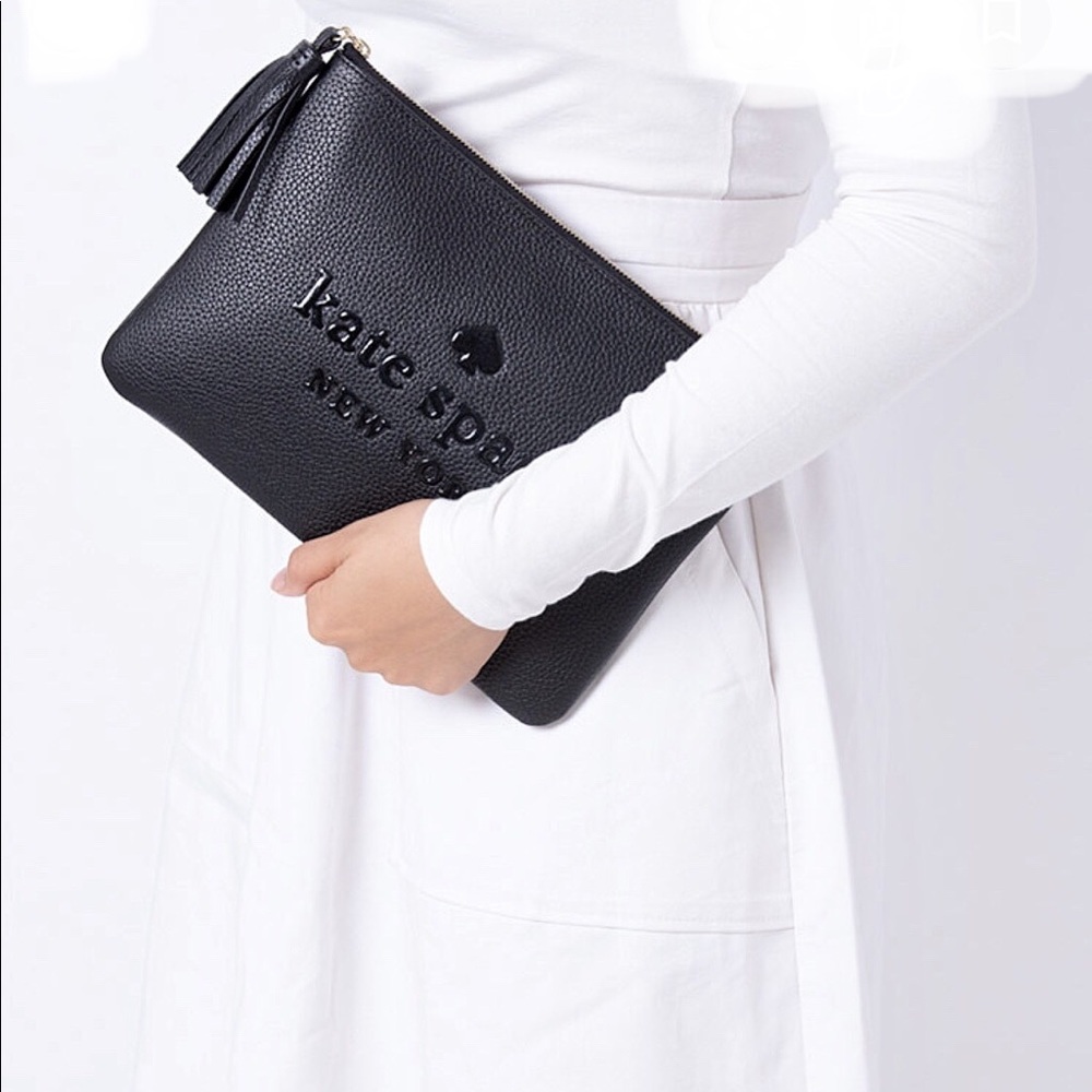 Kate Spade large tassel pouch- sienna logo black